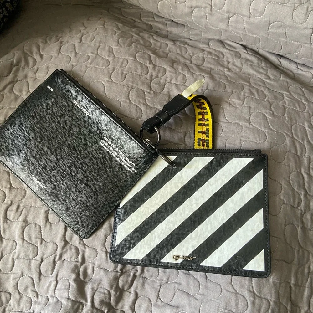 Off-White clutch - Picture 1 of 3